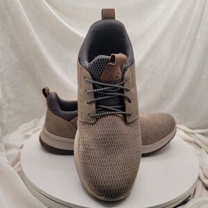 Skechers Classic Fit Air-Cooled Memory Foam Gogamal Arch Sneakers Size 8